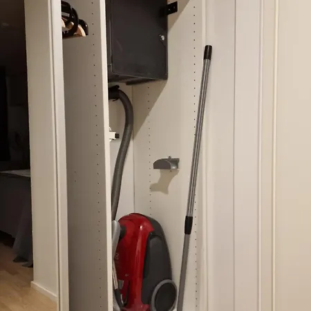 Riverside With French Balcony Apartmán *