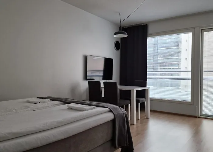 Daire Riverside With French Balcony *